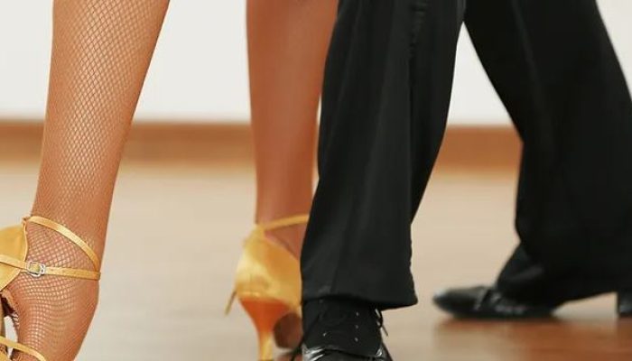 Bachata Kursu: Tutkulu Ritimlerle Dansın Sırlarını Keşfedin