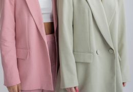 Blazer Ceket Nasıl Kombinlenir: Şık ve Günlük Tarz Önerileri