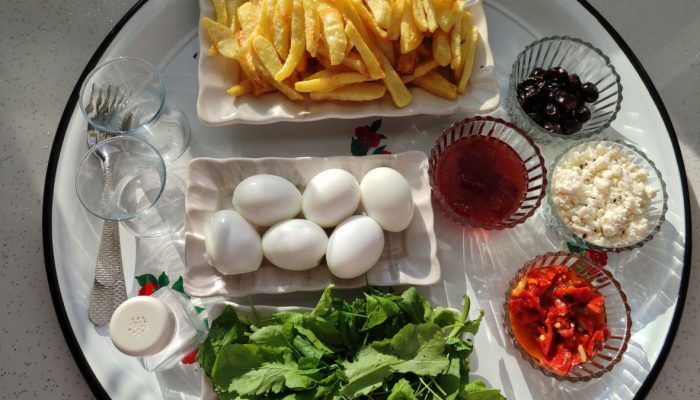 Diyette Porsiyon Kontrolü Nasıl Yapılır? Pratik ve Sürdürülebilir Adımlar