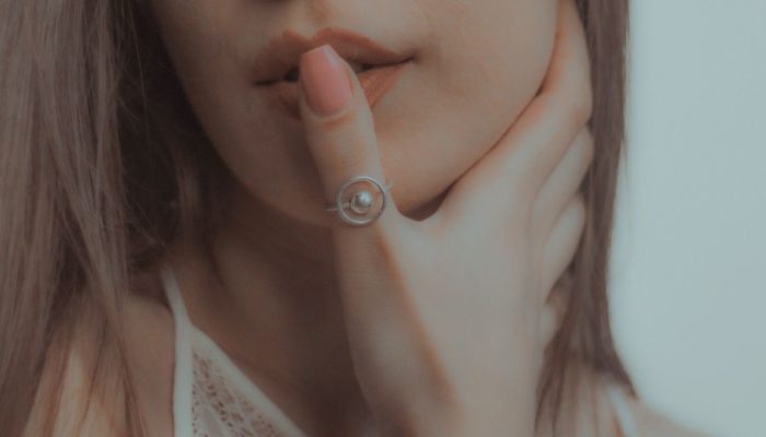 Gümüş Takıyla Cilt Tonu Uyumu: Hangi Renk Tona Yakışır?