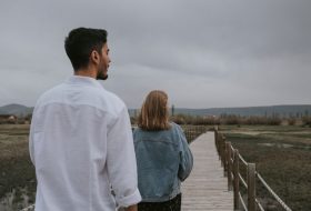 İlişkide Duygusal Uzaklaşma Belirtileri Nelerdir?