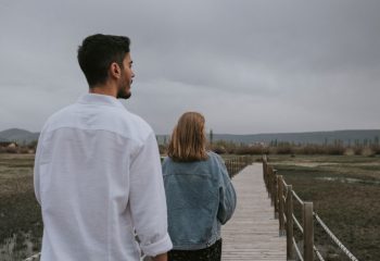İlişkide Duygusal Uzaklaşma Belirtileri Nelerdir?