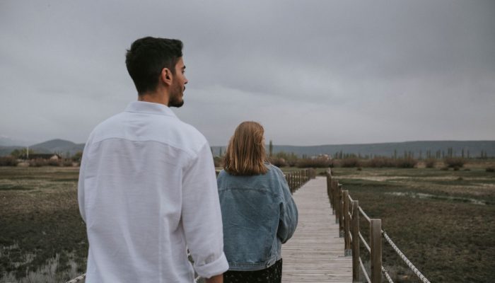 İlişkide Duygusal Uzaklaşma Belirtileri Nelerdir?