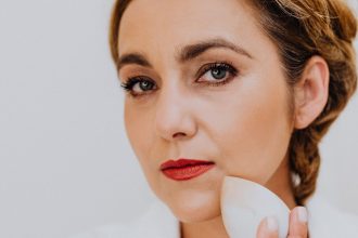 Kuru Cilt İçin Makyaj Nasıl Yapılır? 7 Pratik Adım