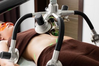 Liposuction Sonrası Cilt Sarkması: Tedavi Yöntemleri ve Önlemler