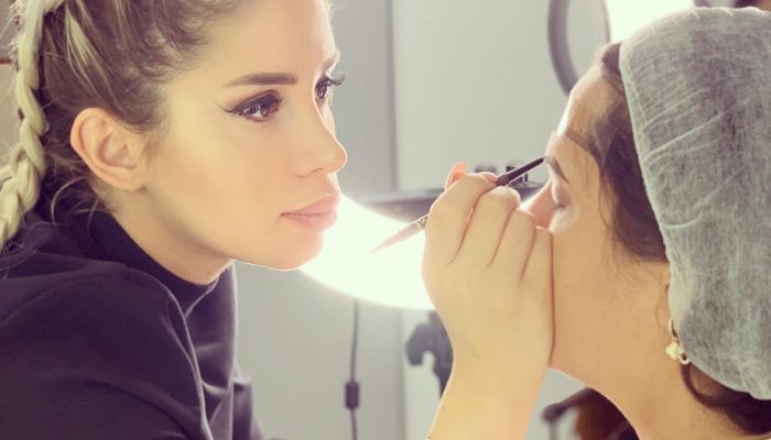 2026 Makyaj Trendleri: Yeni Yıl İçin Cansu Durkun’dan Uygulanabilir Öneriler